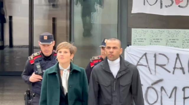 阿尔维斯提交保释金暂时获释 已被羁押14个月