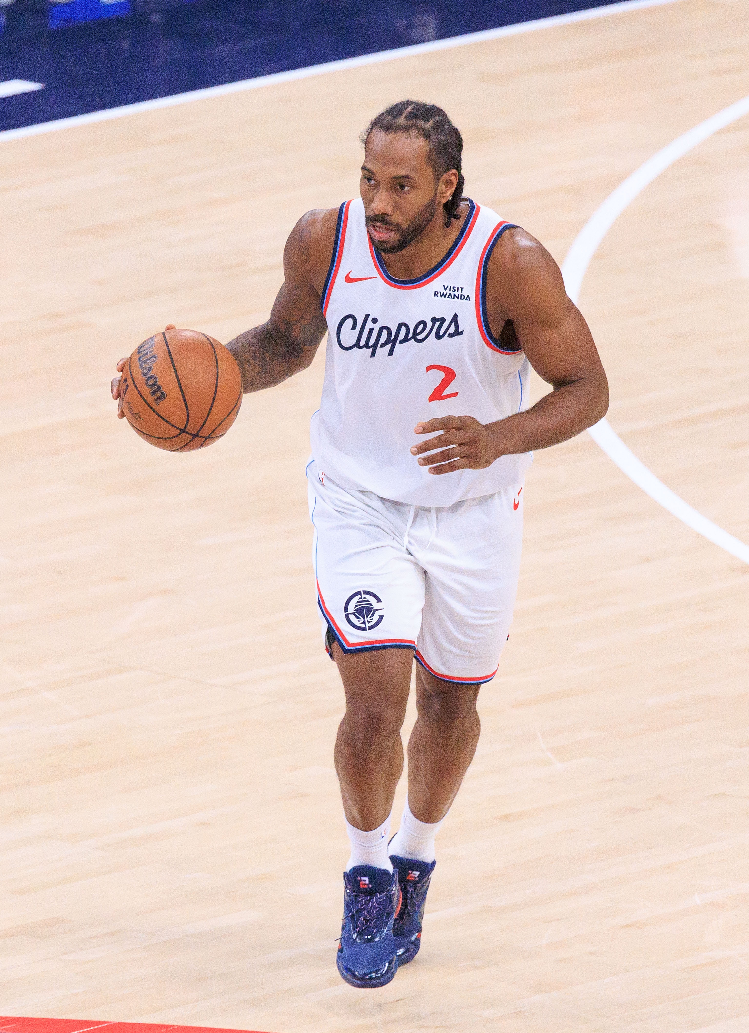 华体会体育APP下载-泰伦·卢：伦纳德总是以身作则 他会用自己的行动来领导球队