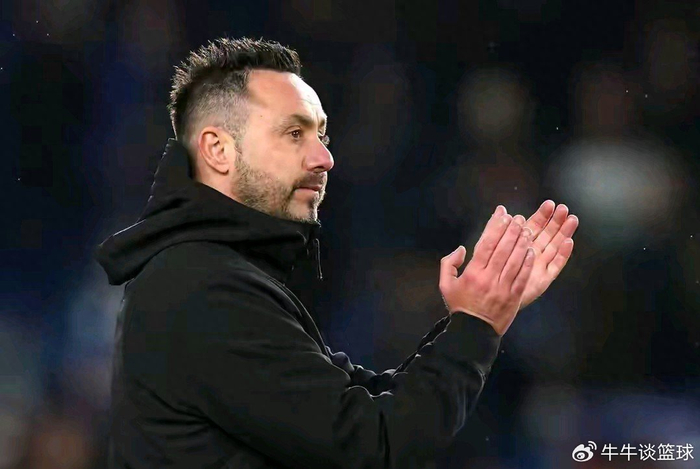 华体会官方平台下载-死敌对头来支招？热刺这步险棋敢不敢跟！|德泽尔比|杰拉德|托特纳姆热刺|利物浦|阿森纳_新浪体育_新浪新闻